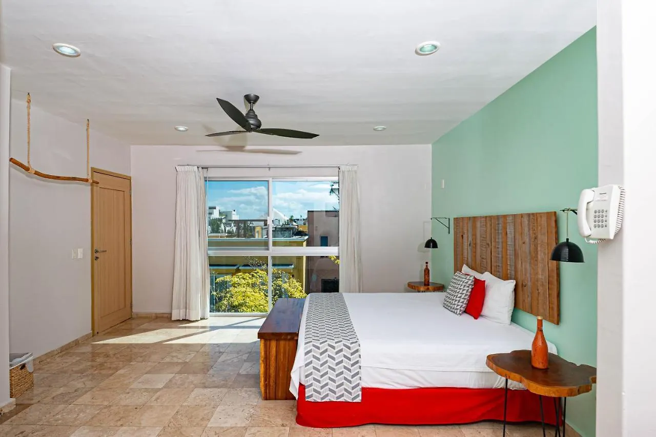 ****  Hotel Boutique Rato 10 Playa del Carmen México